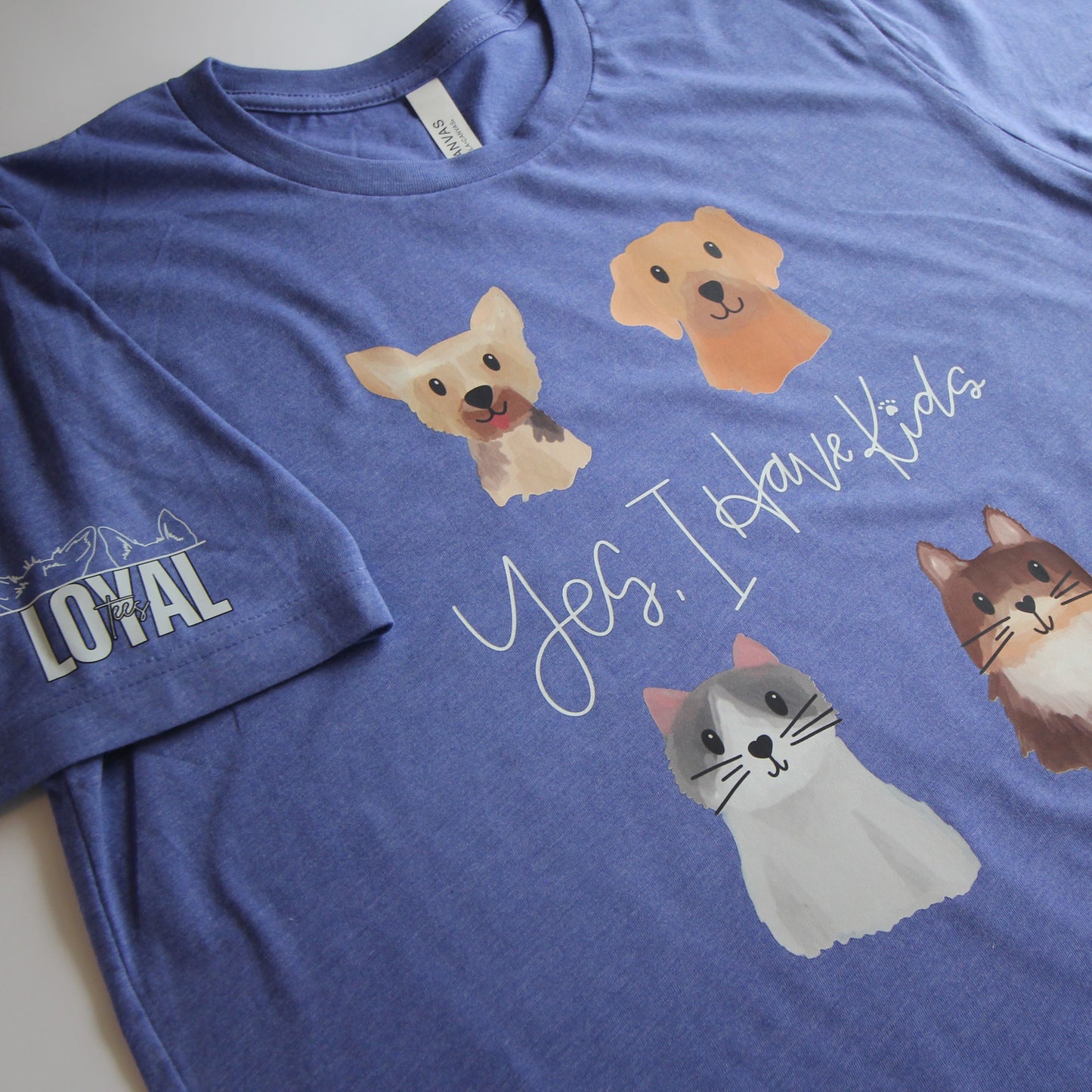 Pet Mom, Women's Unisex Fit T-Shirt